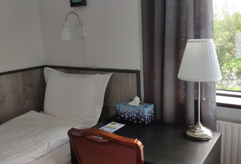 پانسیون Laugar Guesthouse