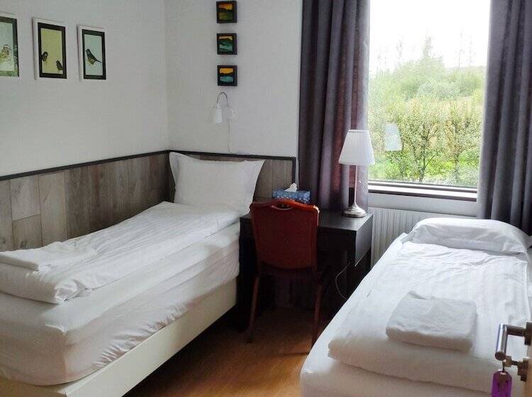 پانسیون Laugar Guesthouse