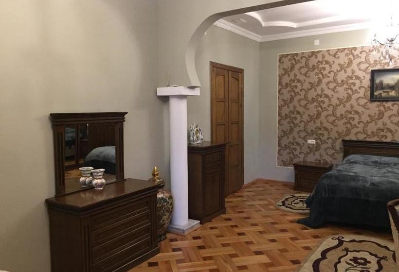 پانسیون Magnolia Guest House