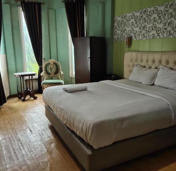 פנסיון Mojokerto Classic Homestay