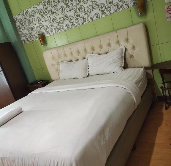 פנסיון Mojokerto Classic Homestay