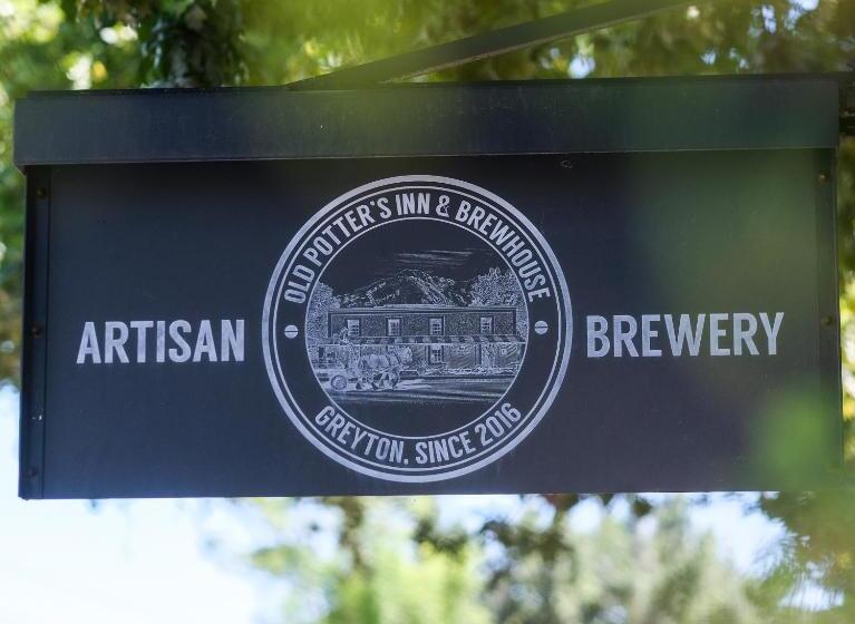 بنسيون Old Potters Inn