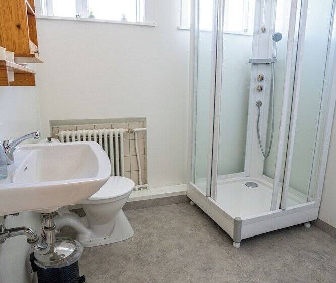 پانسیون The Nest