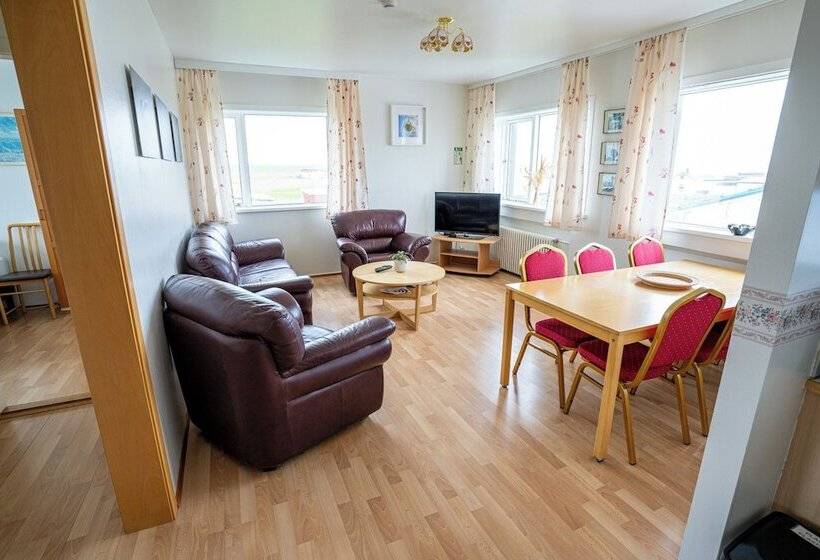 پانسیون The Nest