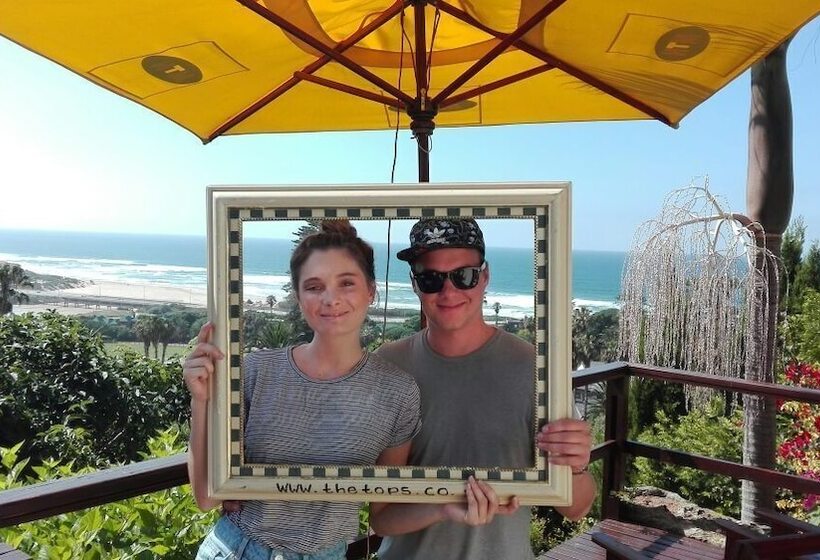 پانسیون The Tops