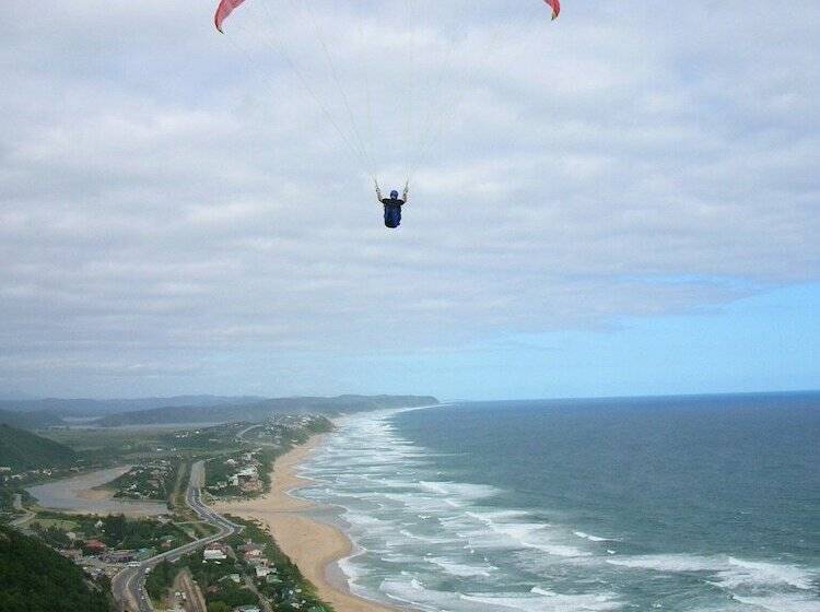 پانسیون The Tops