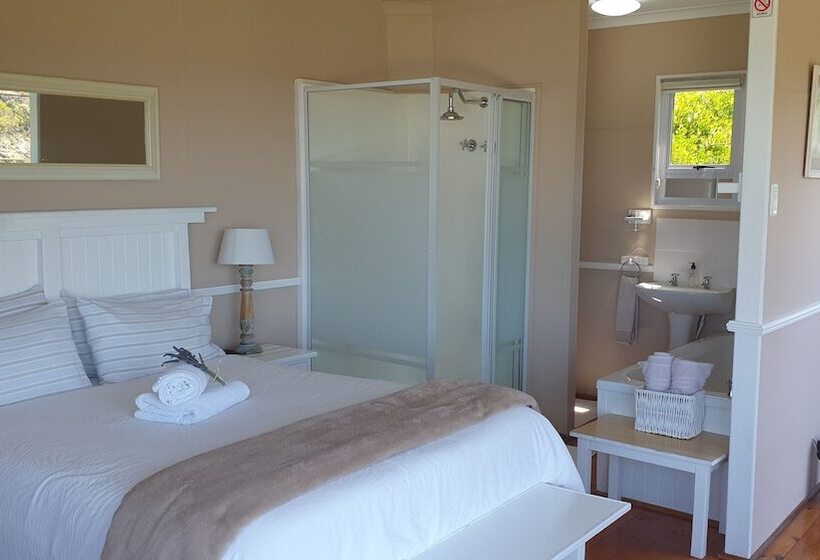 پانسیون The Tops