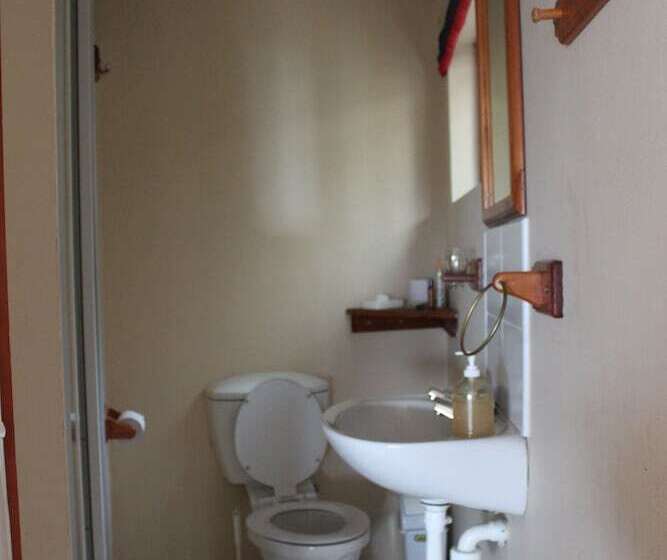 پانسیون The Tops