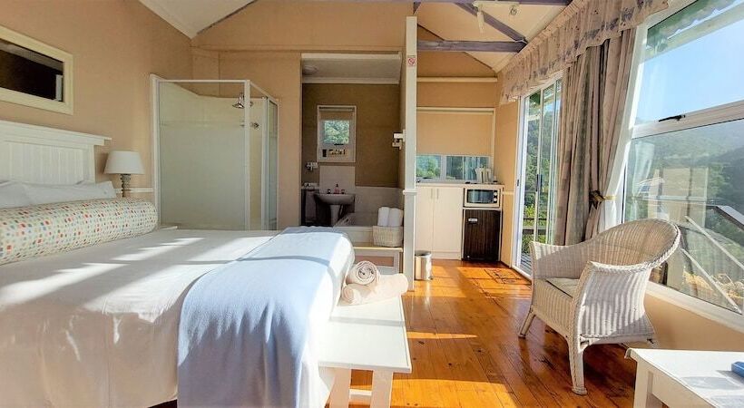 پانسیون The Tops