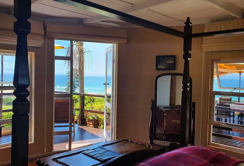 پانسیون The Tops