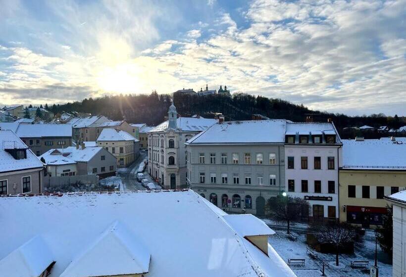 פנסיון Time Cafe & Penzion