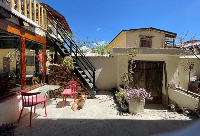 פנסיון Timeless Inn