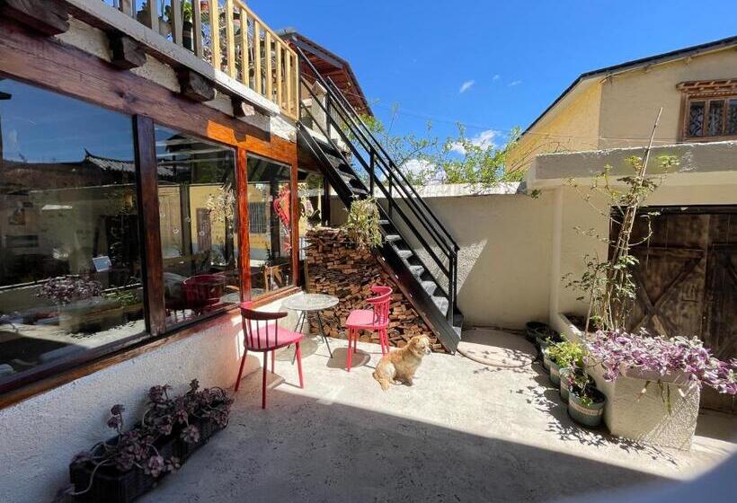 פנסיון Timeless Inn