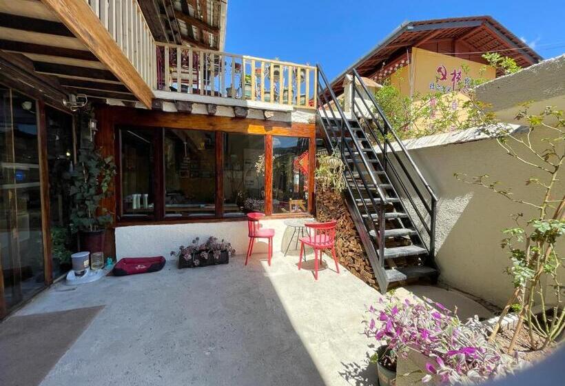 פנסיון Timeless Inn