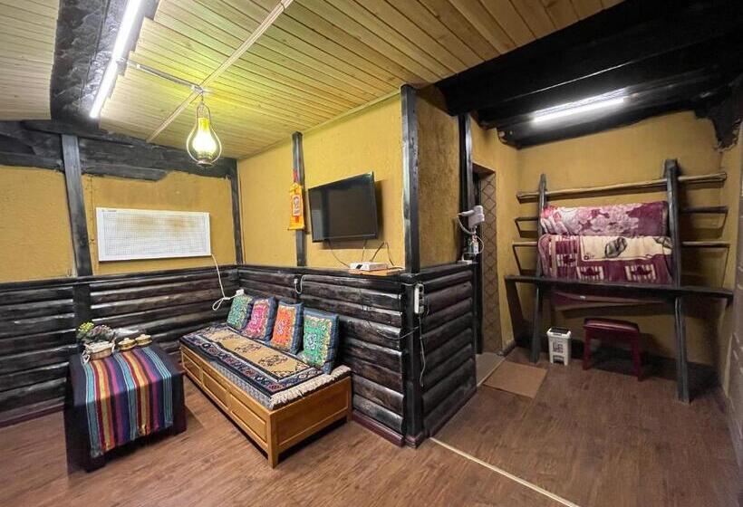 פנסיון Timeless Inn