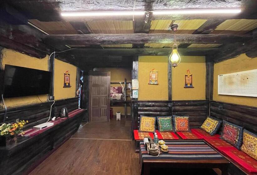 פנסיון Timeless Inn