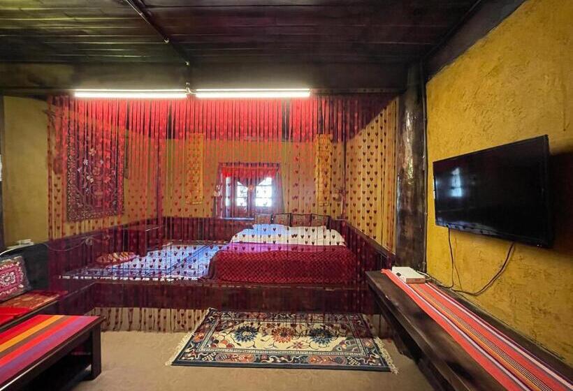 פנסיון Timeless Inn