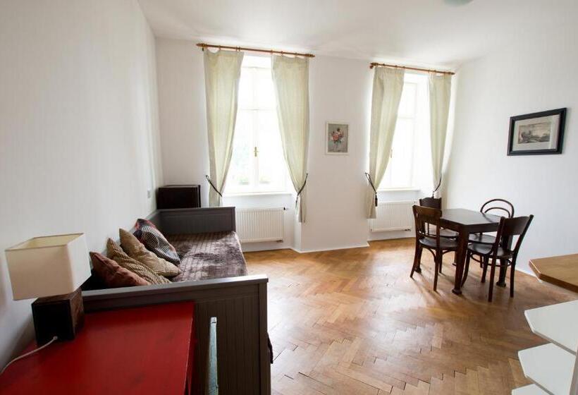 پانسیون U Kašny