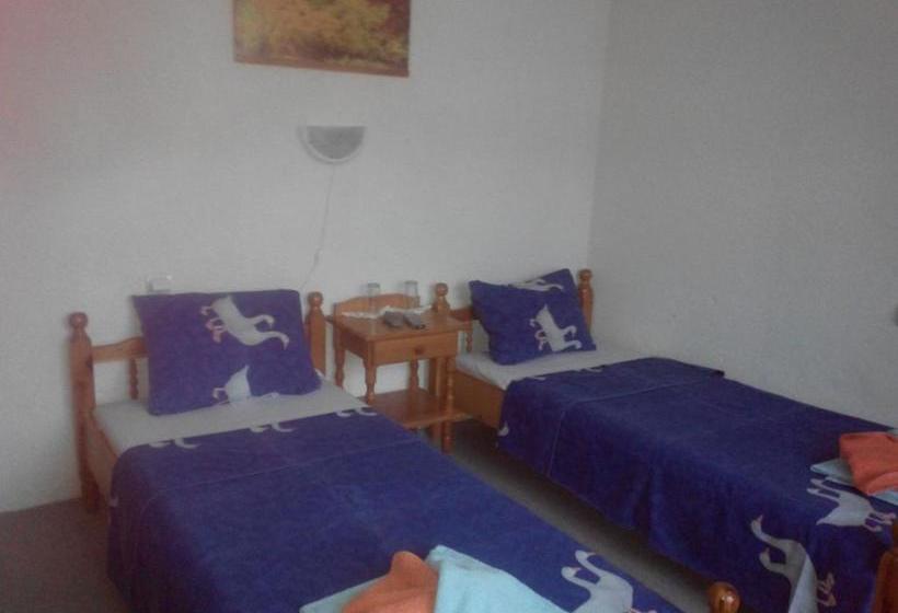 膳宿费 Veselata Guest House