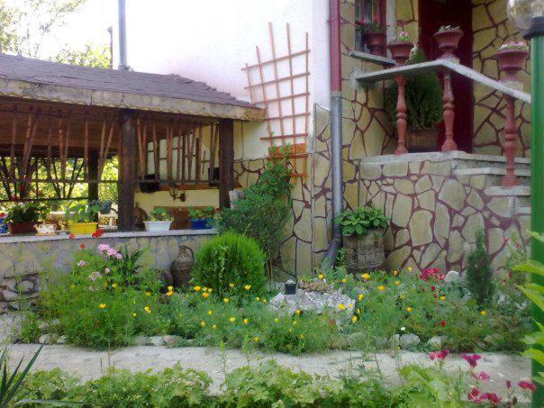 膳宿费 Veselata Guest House