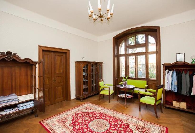 پانسیون Vila Walter & Son