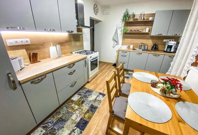 פנסיון Villa Felicity