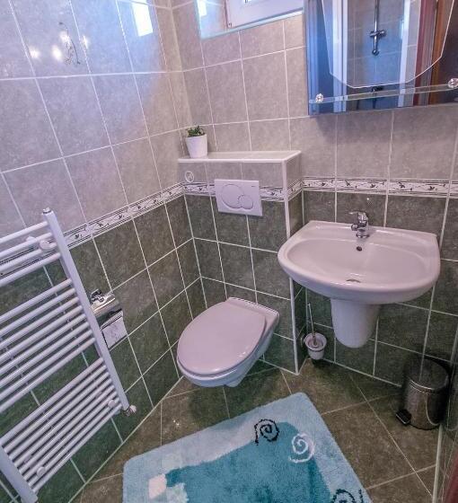 פנסיון Villa Felicity