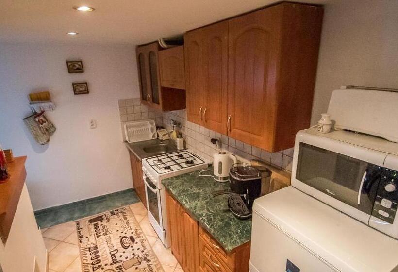 פנסיון Villa Felicity