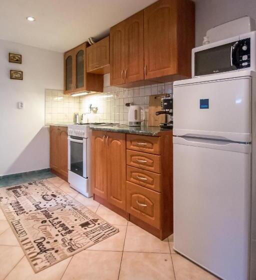 פנסיון Villa Felicity