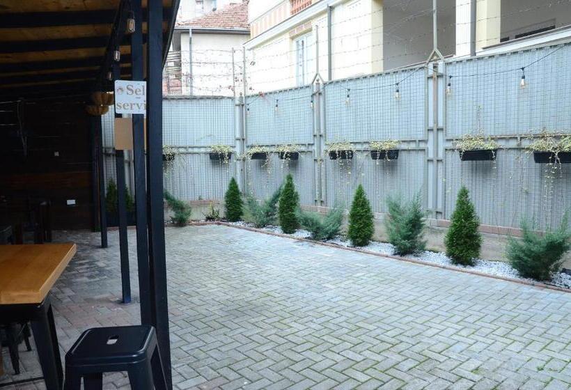 پانسیون Villa Konzuli