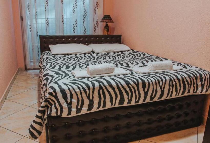 پانسیون Villa Magdalena