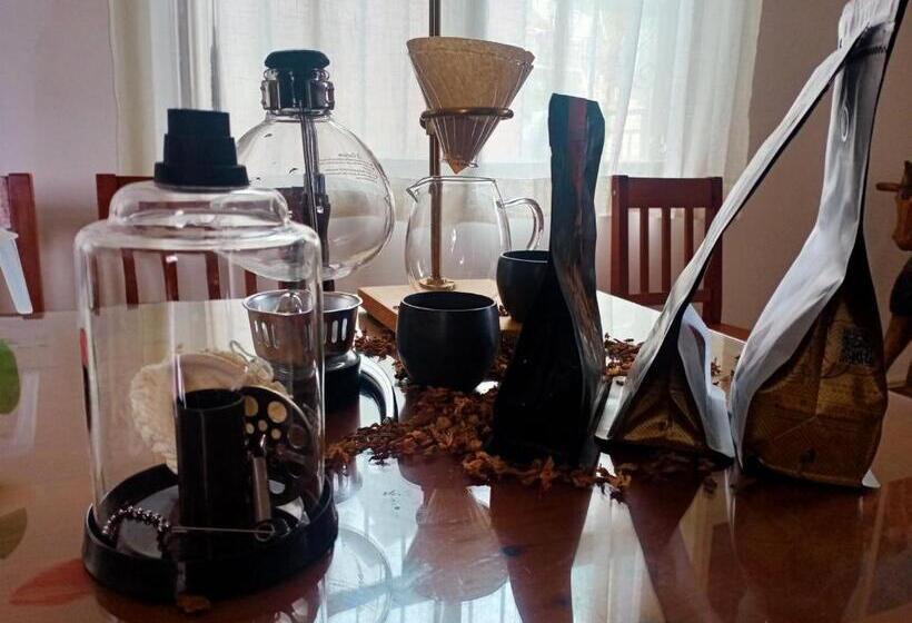 بنسيون Yuanyang Flower And Horse Inn