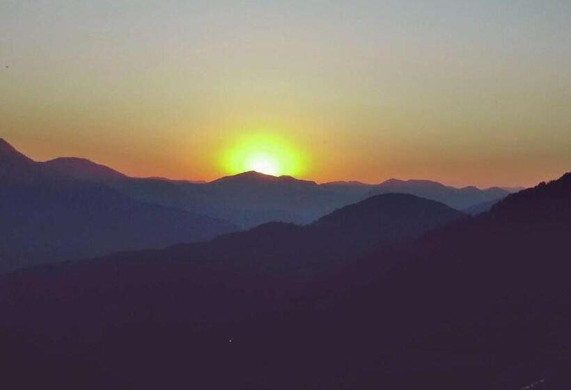 بنسيون Yuanyang Flower And Horse Inn