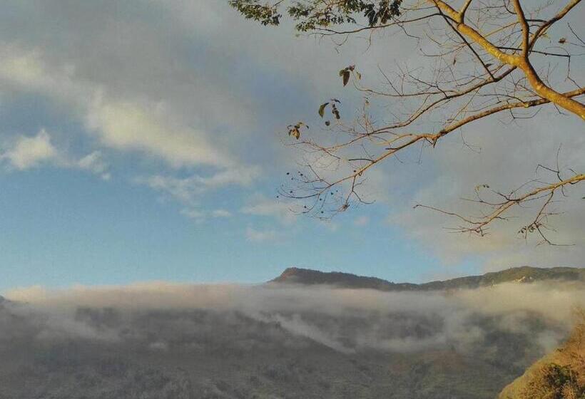 بنسيون Yuanyang Flower And Horse Inn