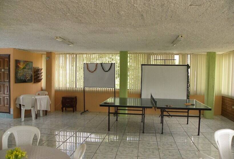 هاستل Hosteria Llanovientos