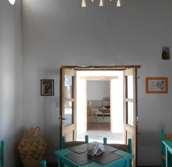 هاستل Hosteria Villa Cardon