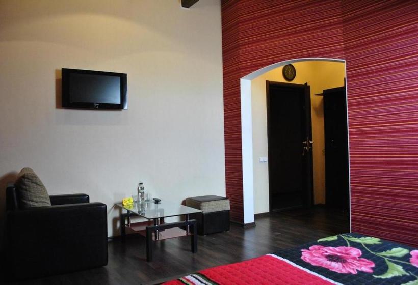 هاستل Nakhodka Inn