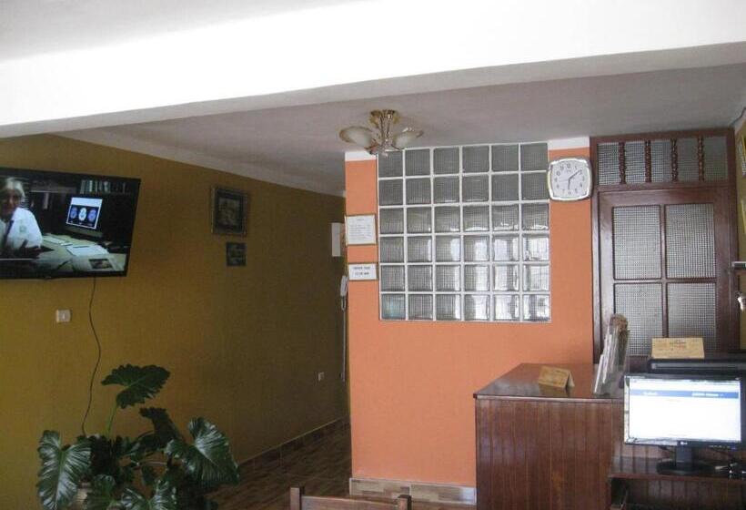 ユースホステル Posada Gino