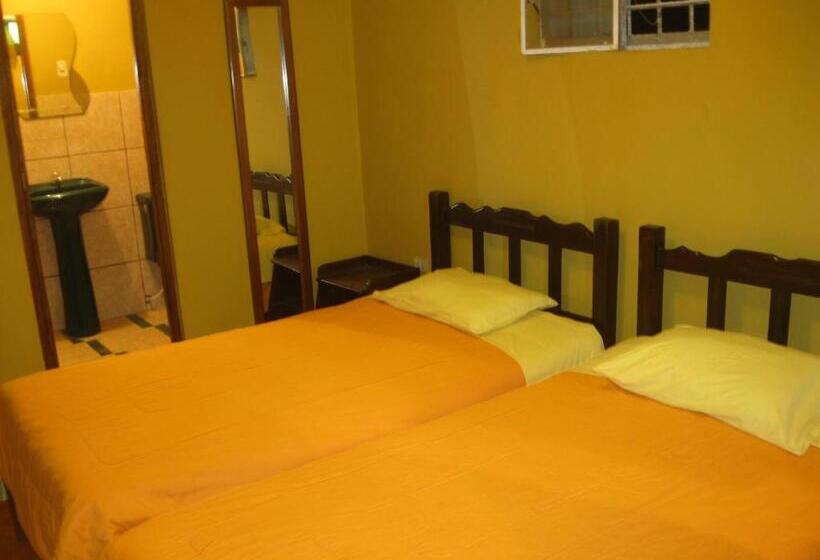 ユースホステル Posada Gino