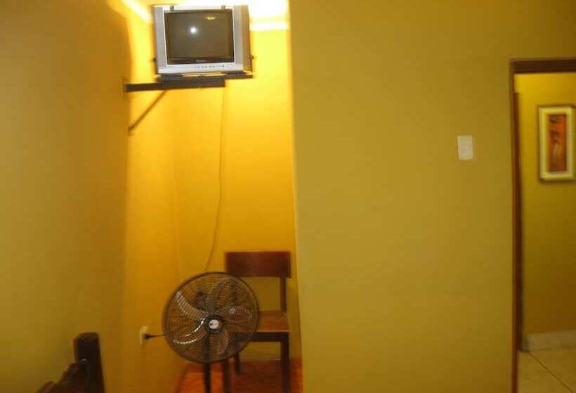 ユースホステル Posada Gino