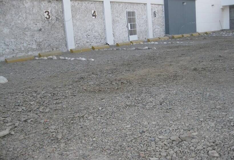 ユースホステル Posada Gino