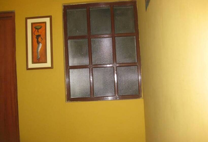 ユースホステル Posada Gino