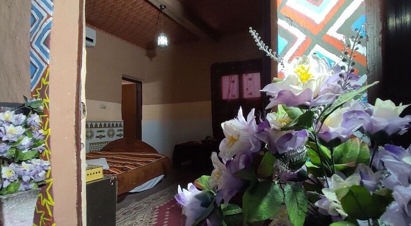 هاستل Prends Ton Temps