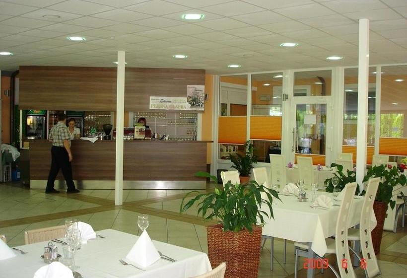 هاستل Rooms Hochkraut