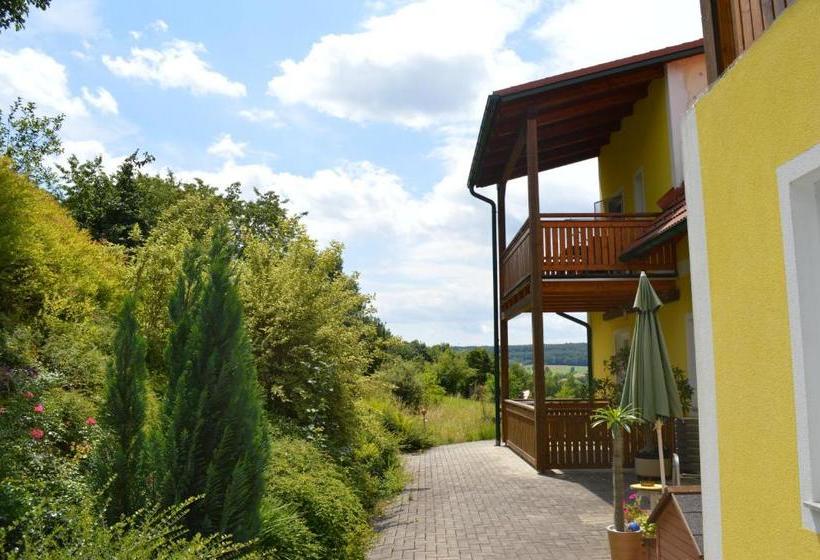 ベッドアンドブレックファースト Frühstückspension Krump