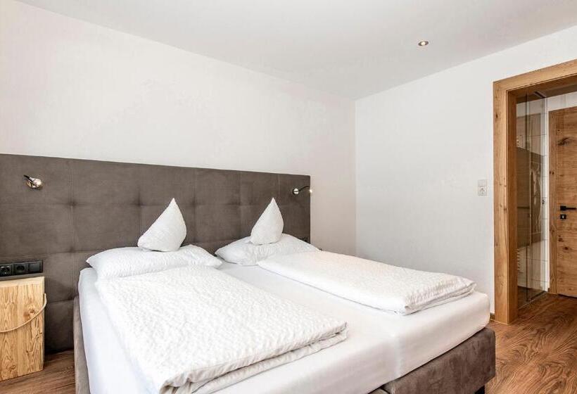 Gasthof Pension Wulfenia