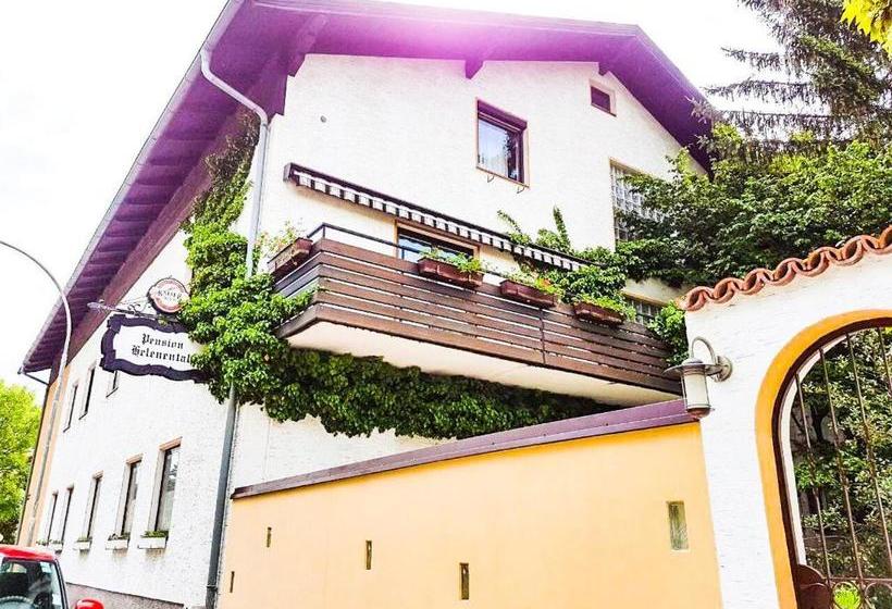 Helenental Pension & Apartments