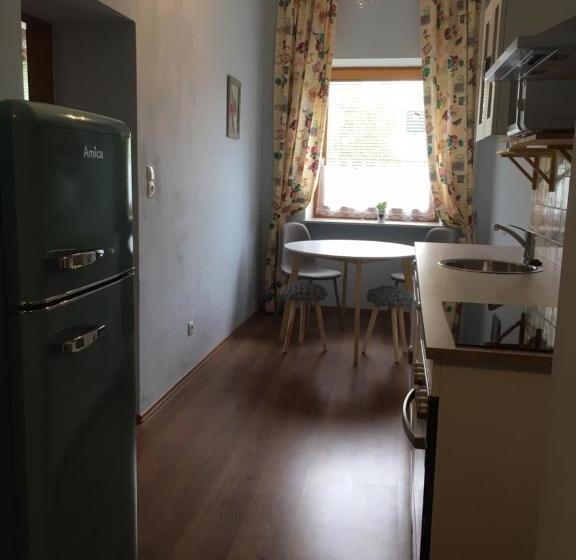 Helenental Pension & Apartments