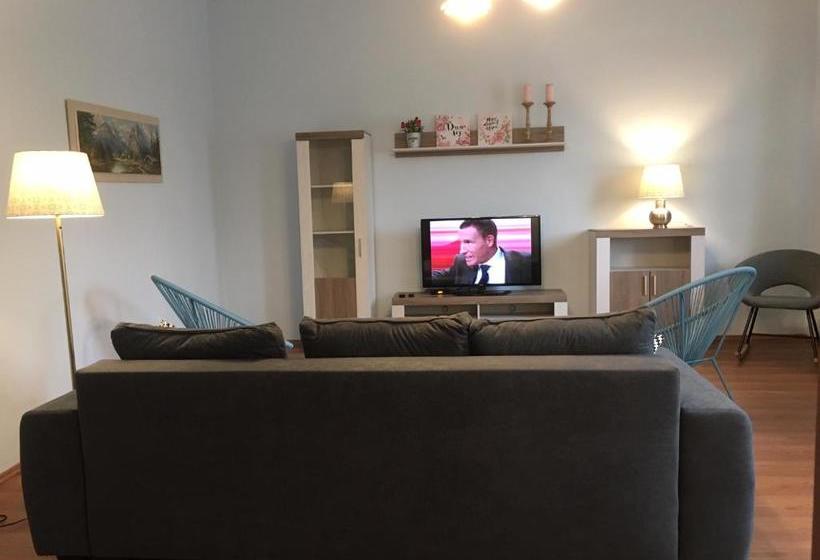 Helenental Pension & Apartments