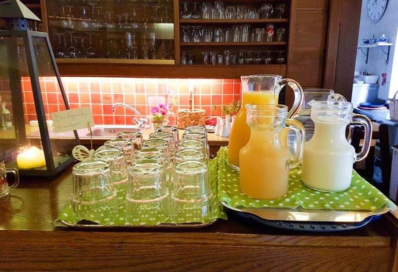 Helenental Pension & Apartments